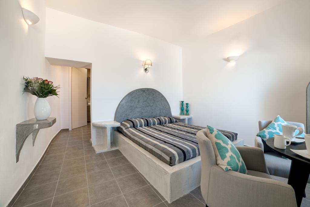 Remvi Suites Фиростефани Стая снимка